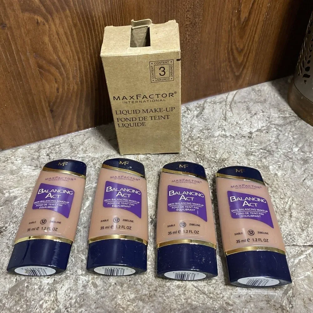 MAX FACTOR Balancing Act #12 Sable Liquid Foundation X4 1.2 Fl Oz Skin Balancing